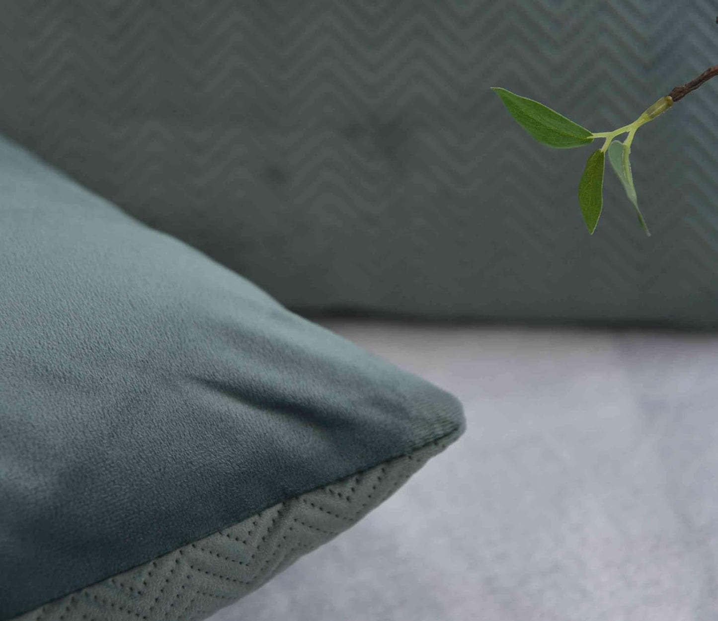 Gardinlåda Kudde Prydnadskudde Lxb 45X45 Cm Grön Jacquard "Greta" Med Fiskbensdesign Lättskött Dragkedja Mjuk fyllning 320G - Olika färger, 2023510 Resekuddar Naty Shop