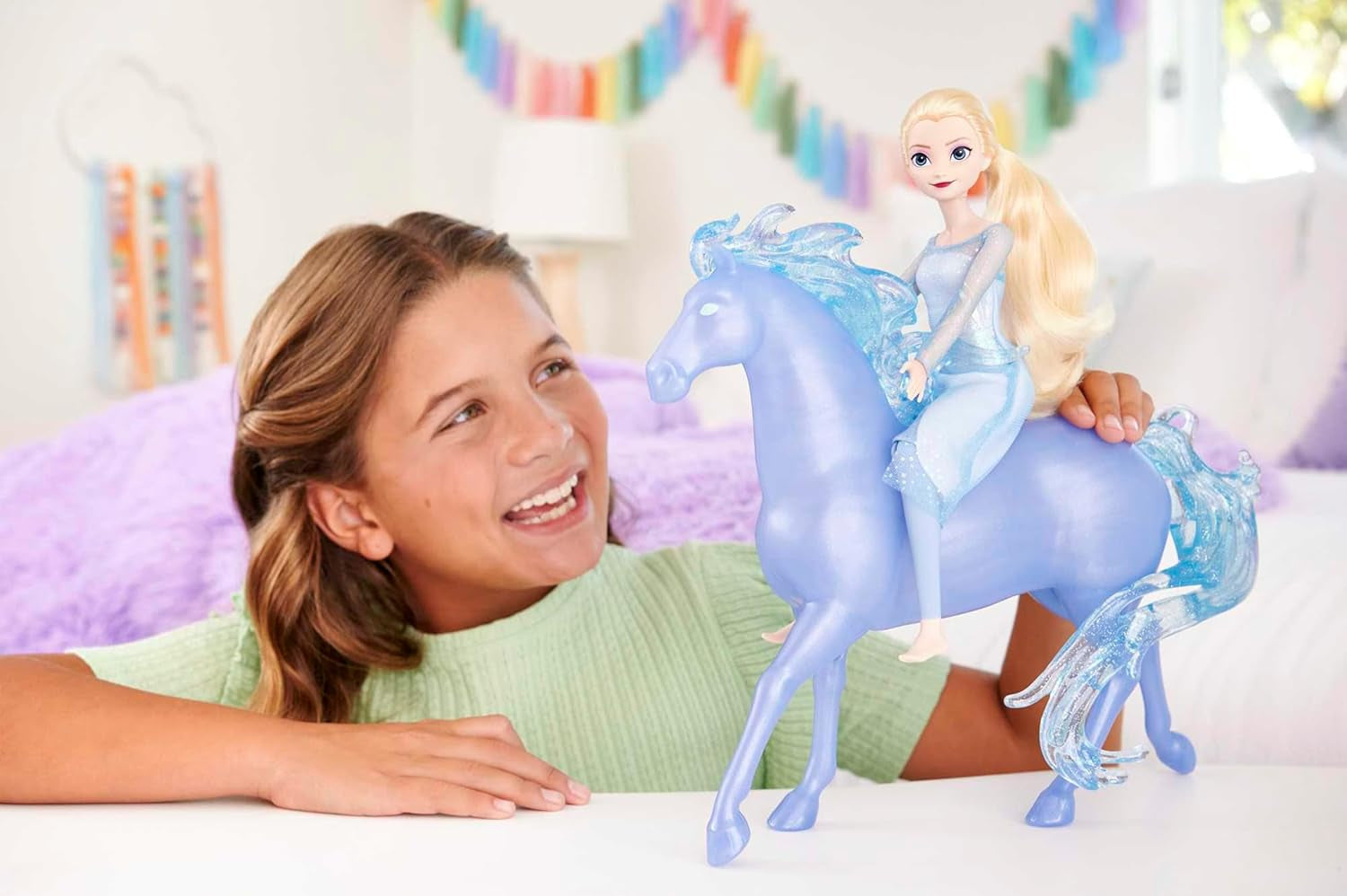 Mattel DISNEY Frozen Elsa och Nokk - Artikulerande Elsa Doll, Majestic Nokk Water Figure, Inspirerad av den andra filmen, för barn från 3 år och uppåt, HLW58