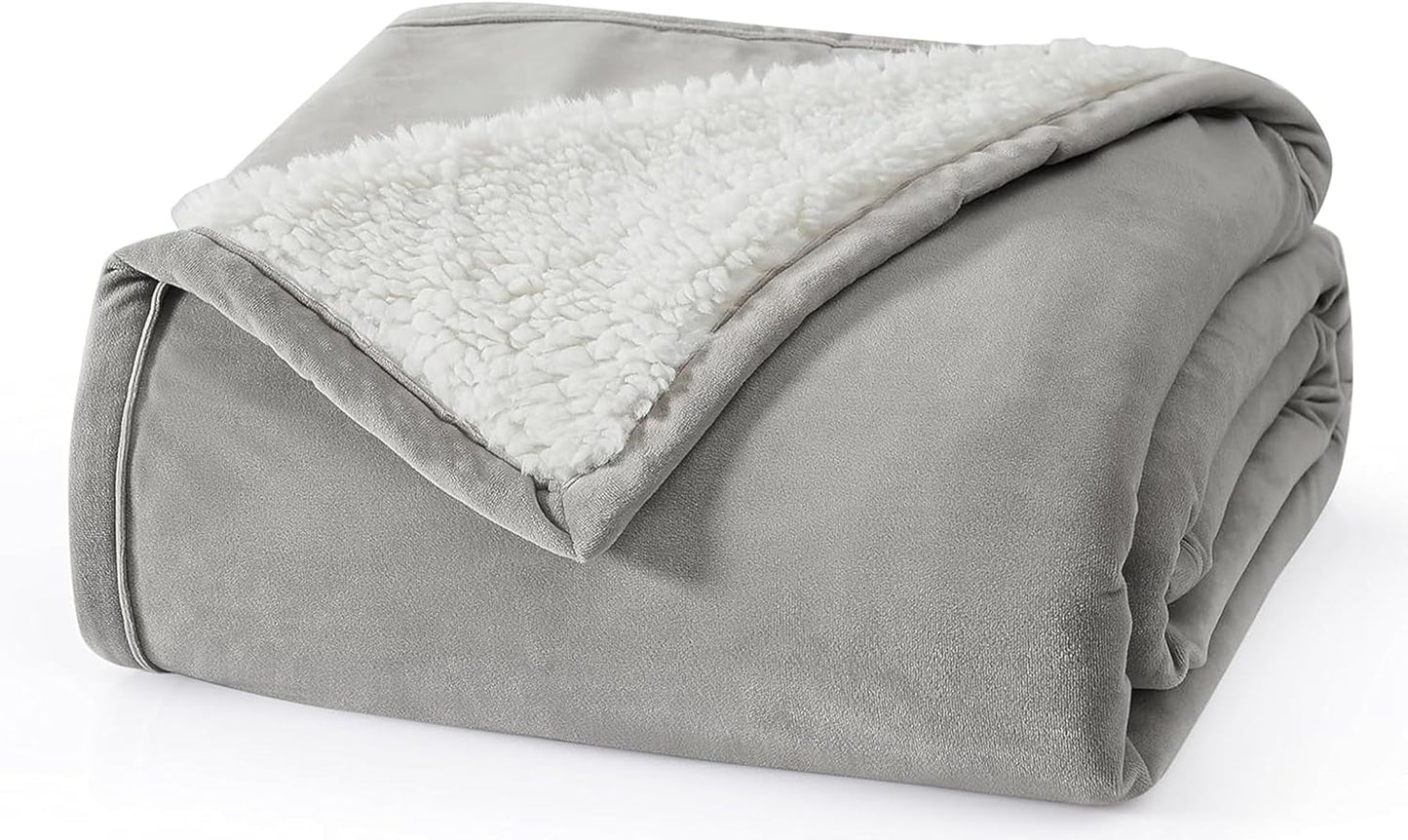 UGG 01465 Bliss Sherpa Slängfilt Helt vändbar för soffa eller säng Kan tvättas i maskin Lättskött Mjuk plysch Överdimensionerade lyxfiltar 178 X 127 cm Seal Naty Shop Täcken & täcken