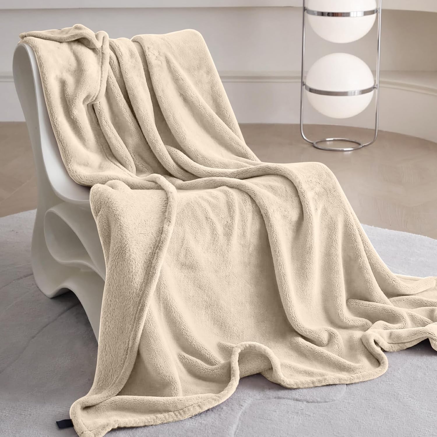 Komfortec fluffig filt, bekväm filt, fleecefilt, Oeko-Tex certifierad, supermjuk, 150X200 Cm, 260 G/M², beige sängar och filtar Besuche den Komfortec-Store