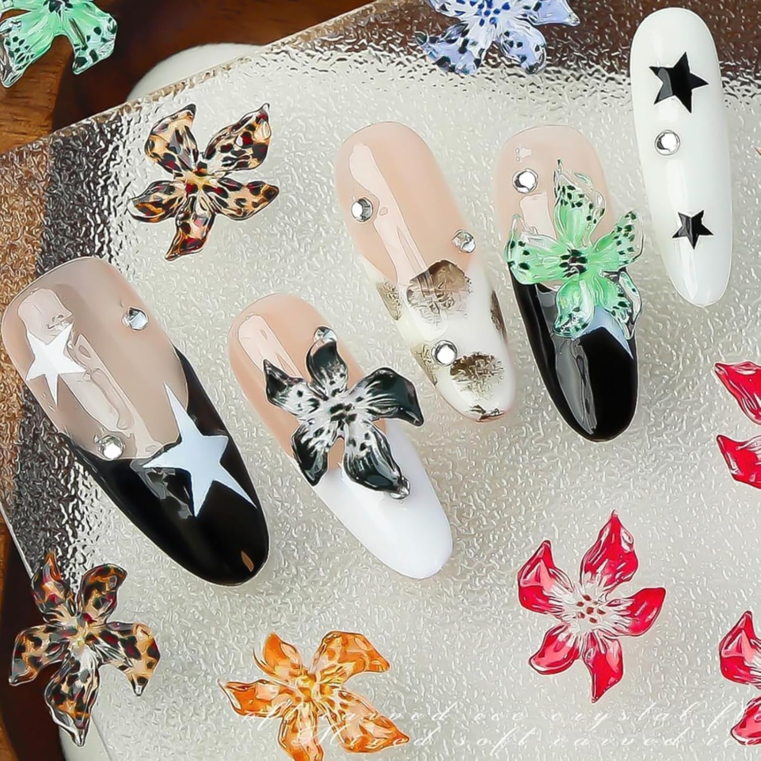 50 st 3D Flower Nail Charms, 3D Gel Nail Art, Nail Charms, Färgglada sommarsmycken, DIY Nageltillbehör, Präglade Hibiscus Flower Crystals, Gradient Nail Art för kvinnor