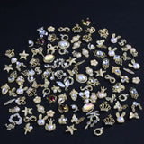 50 Stück Gold Nail Charms, Mix Styles Glitzersteine Nägel Perle Legierung Nagel Steine Blume Schmetterling Strasssteine Nägel Herz Stern Nagel Charms DIY Nail Art Zubehör Frauen Nägel Deko