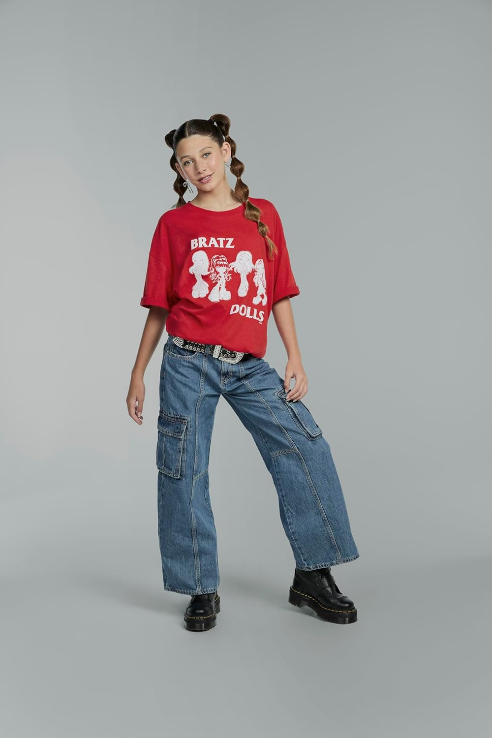 Bratz Stylin' Jade Moderiktig T-shirt stil docka Inkluderar tillbehör Söt flickleksak