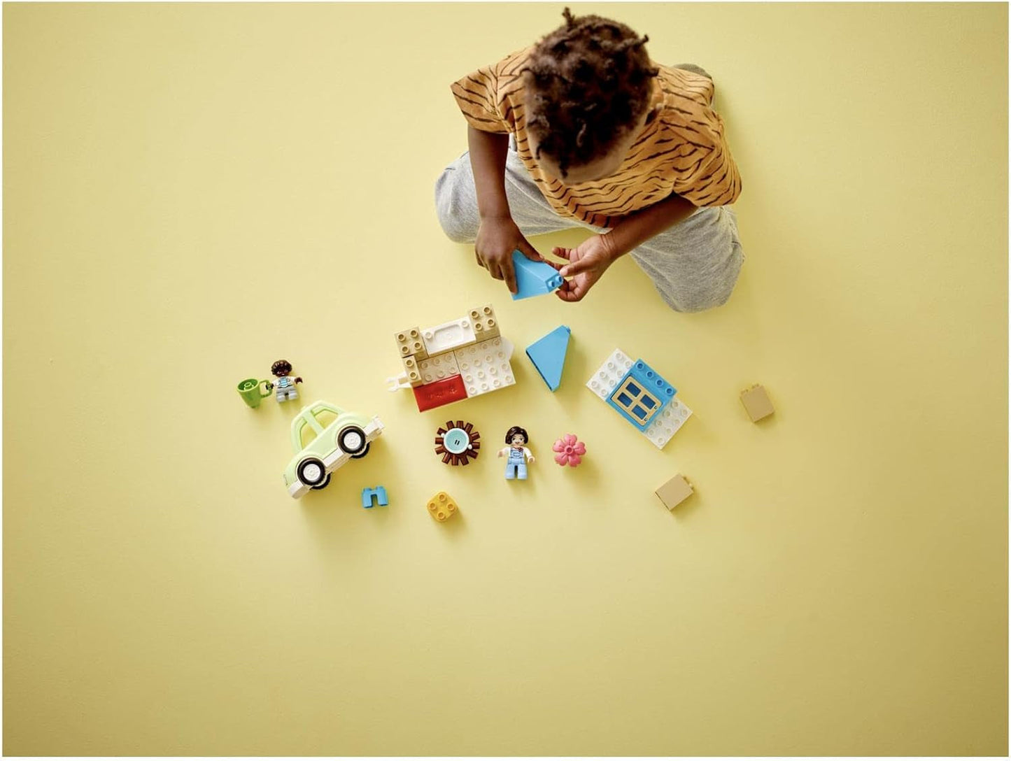 LEGO 10986 DUPLO At Home On Wheels, leksaksbil med stora klossar, figurer och leksaksbil för pojkar och flickor från 2 år, utvecklar finmotorik Byggset Besuche den LEGO-Store