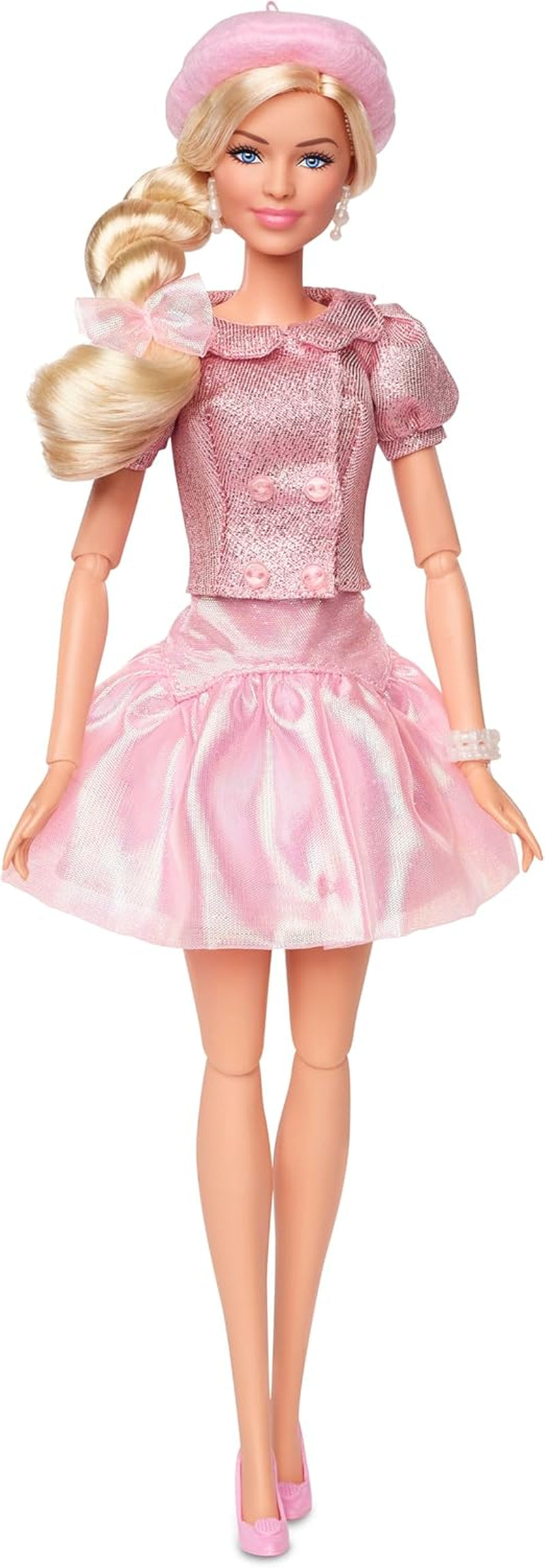 Barbie Filmen baserad på filmen Margot Robbie som Barbie samlarfigur i rosa blus och tyllkjol med stiliserad frisyr och matchande smycken JBJ53