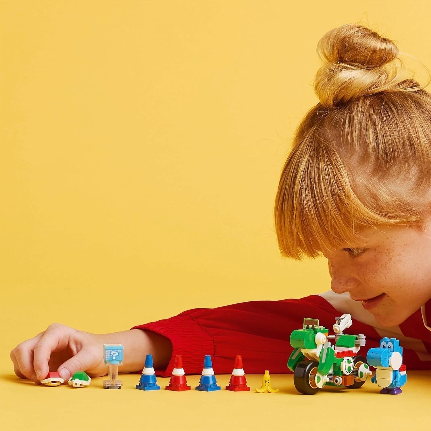 LEGO Super Mario: Mario Kart - Yoshi Bike, Nintendo Adventure Collectible Set, Present för barn, pojkar, tjejer och spelare 7+, Yoshi Figure Collection Set 72031 Byggset Besuche den LEGO-Store