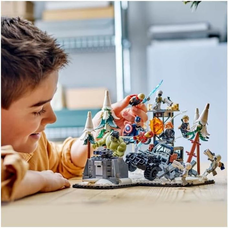 LEGO Marvel Avengers Assemble: Age of Ultron, bygg- och lekset med 8 minifigurer av superhjältar som Thor, Hulk och Iron Man, byggleksak för pojkar och flickor, äventyrsset 76291 Byggset Besuche den LEGO-Store