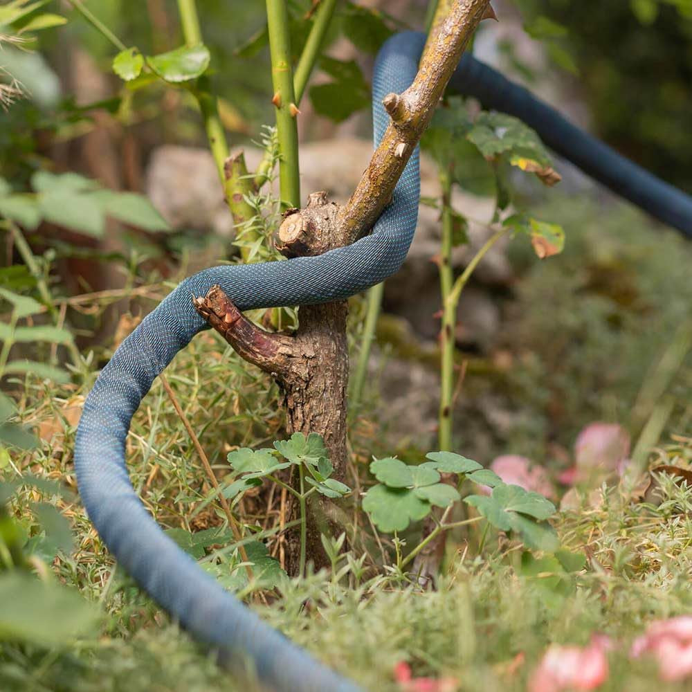 Gardena Liano Xtreme 1/2 tums set, 15m: Extremt robust trädgårdsslang i textil med lätt, väderbeständig PVC-innerslang (18465-20)