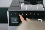 Melitta CI Touch - Helautomatisk espressomaskin med mjölksystem, espressomaskin med integrerad kaffekvarn och mjölkskummare, t.ex. för espresso eller cappuccino, silver