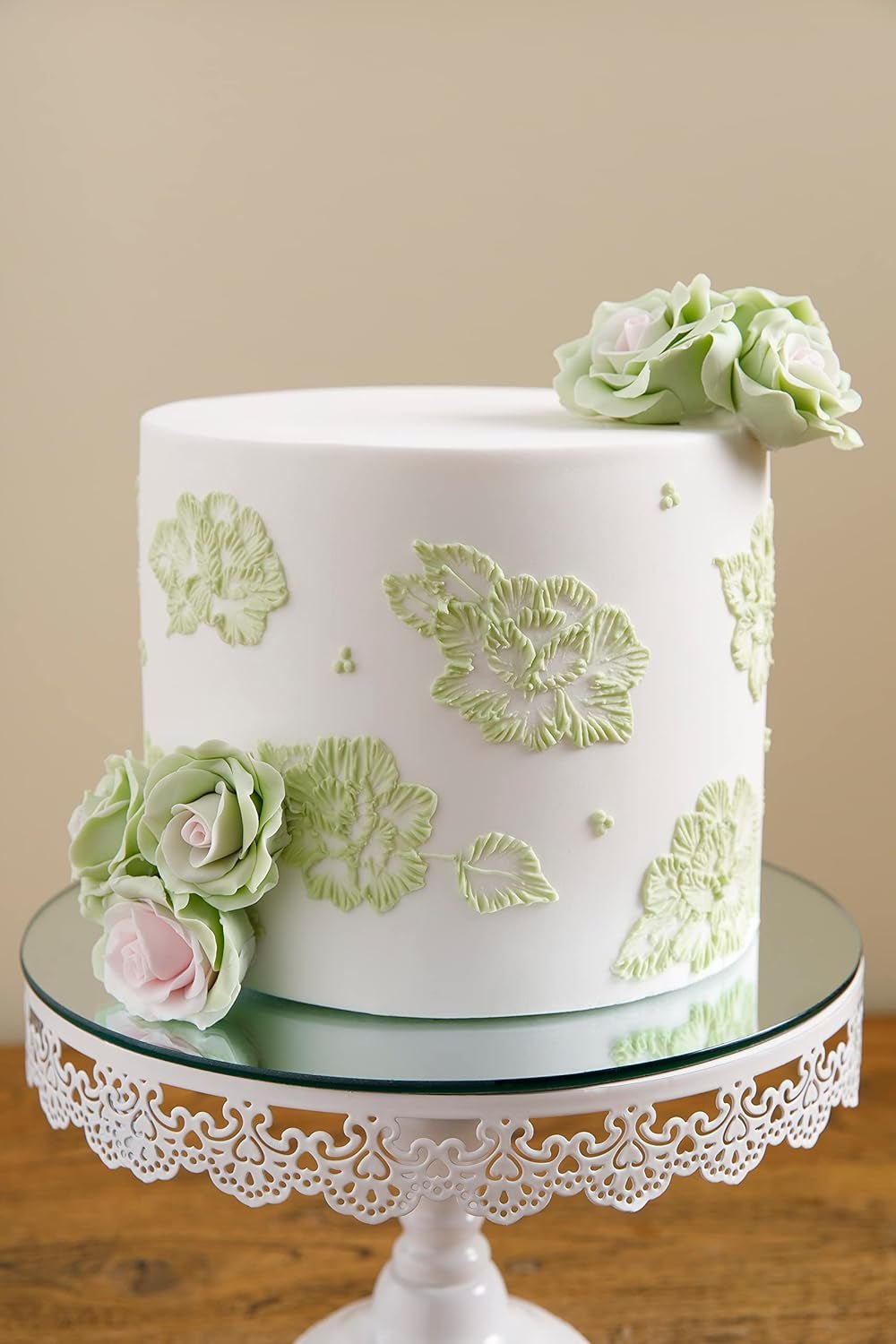 Extra Fondant Röd 1 kg - Extra elastisk fondant med vaniljsmak, perfekt för att täcka tårtor - Röd - 1 kg Sugar Paste Naty Shop