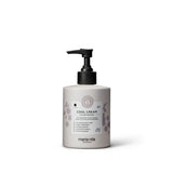 Maria Nila Colour Refresh 300 ml - En närande färgbomb som innehåller tillfälliga färgpigment som snabbt fräschar upp hårfärgen. 100% Vegan. Inga sulfater och inga parabener. Hårfärgning Naty Shop Cold cream