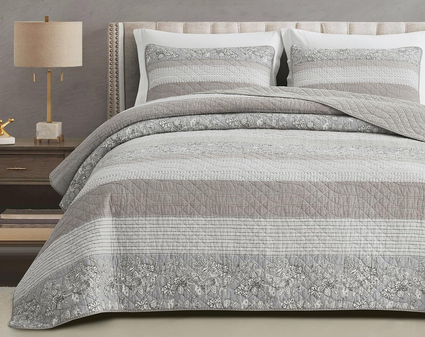 Chezmoi Collection Addy Patchwork Quilt Set Förtvätt Bomull Lätt Vändbar All Seasons Oversized 3 delar Marinblå Vit Grå Taupe Pläd Quilts & Quilts Naty Shop Hibiscus Patchwork Stripes Taupe Twin