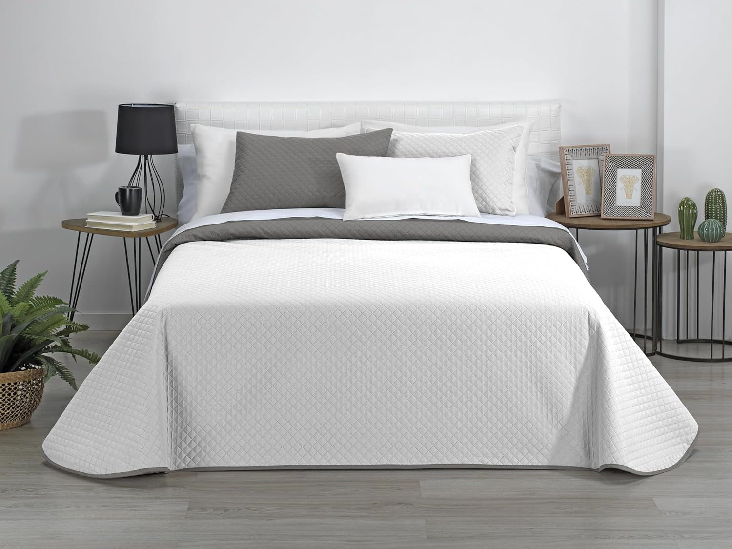 AVA | Boutique Vändbart täcke | För alla årstider | Färg - Vit/Taupe | För 120/135 cm säng. säng. (230 X 270 Cm. Ancho X Alto) | Quiltat täcke Quilt och täcken Naty Shop Standardtitel