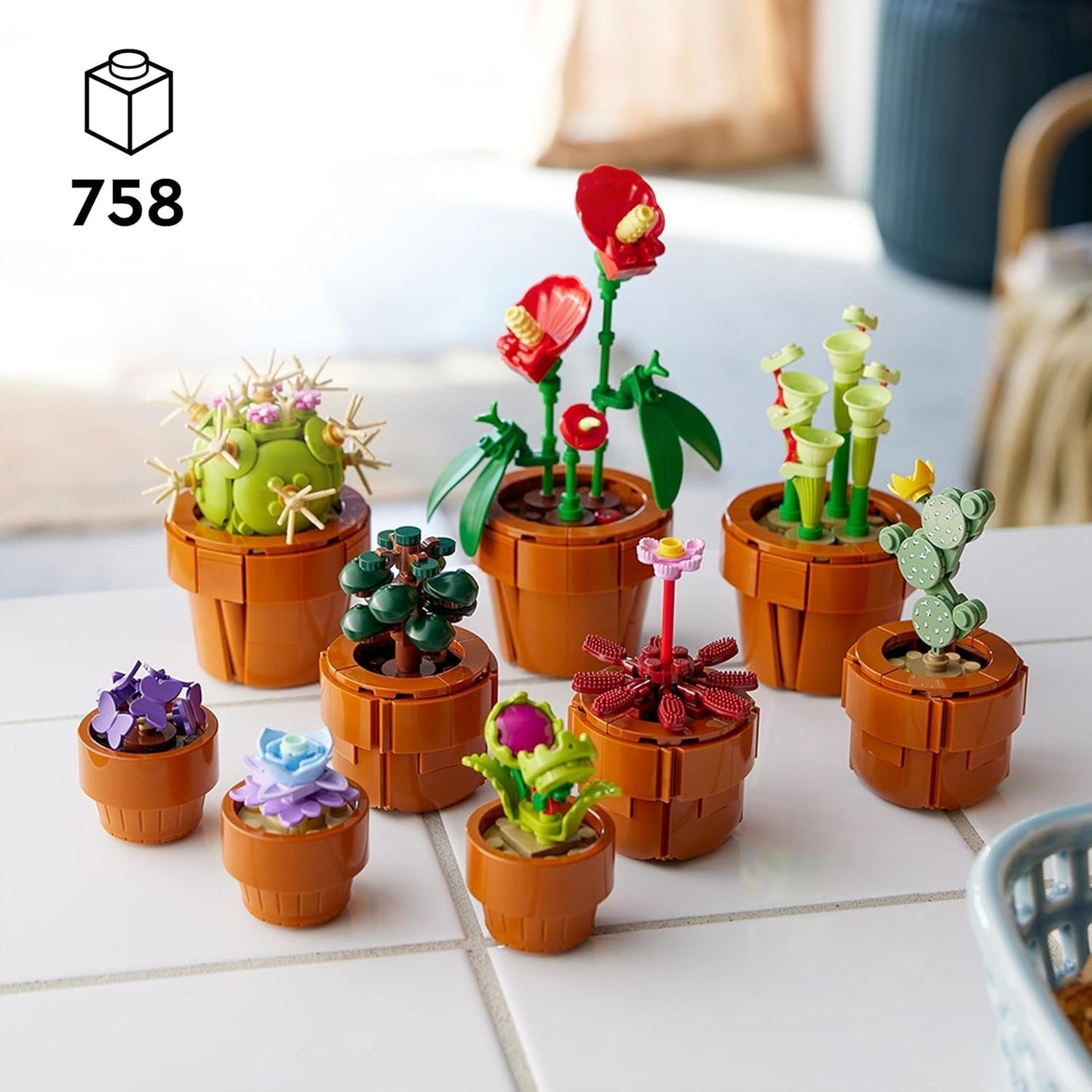 LEGO Icons miniväxter, 9 byggbara konstgjorda blommor, botanisk samlingsset för vuxna med byggbar terrakottakruka, heminredning, present för kvinnor och män 10329 Byggset Besuche den LEGO-Store