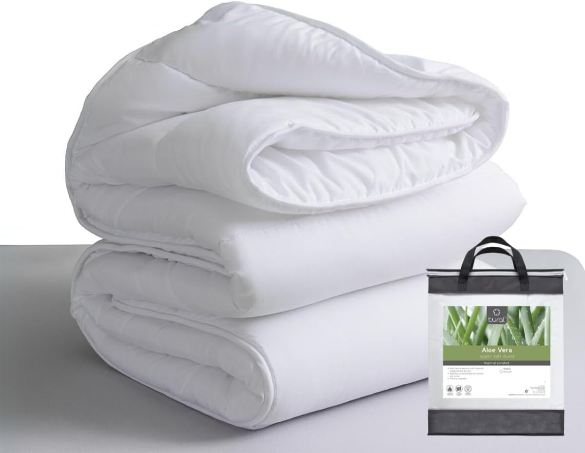 Tural - Quilt 150 X 220 cm med Aloe Vera-behandling, fiberfyllning 300 G/M², mjuk, andningsbar, Oeko-Tex certifierad (vit, säng 90 cm) Täcken och täcken Naty Shop 150X220