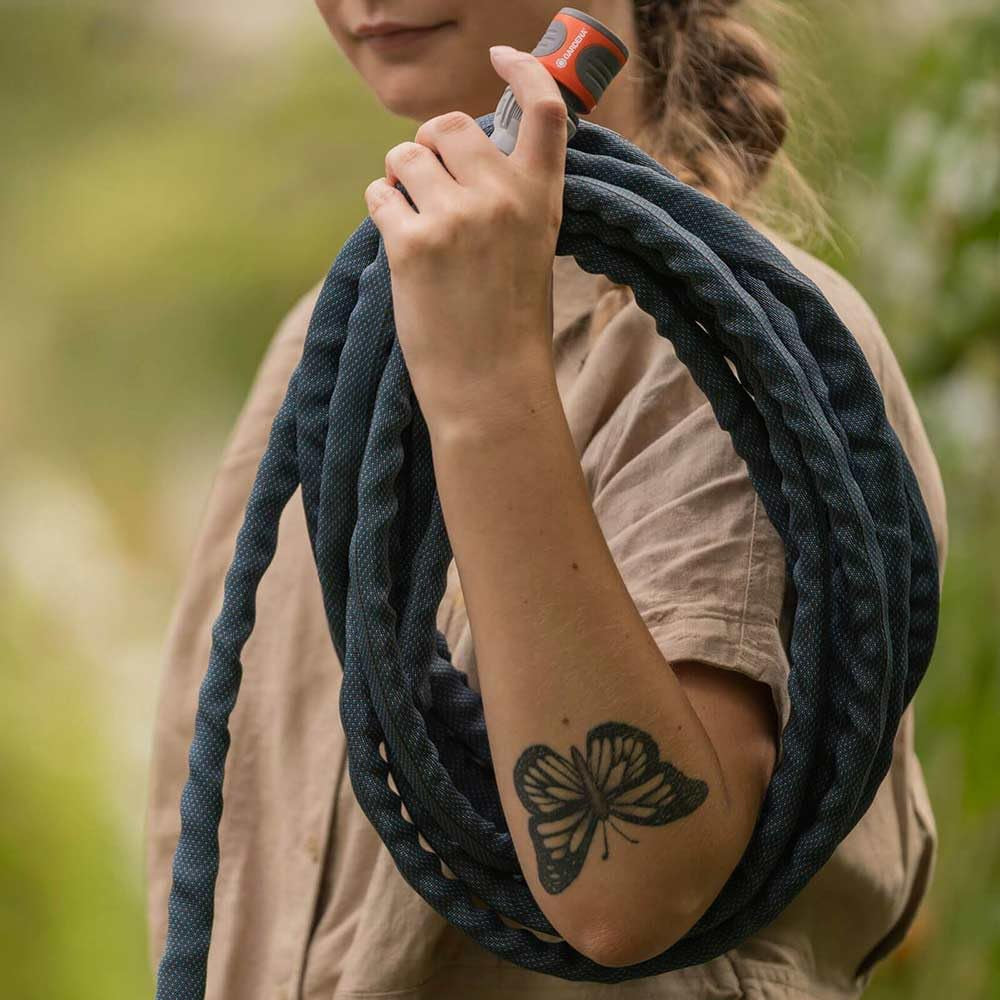 Gardena Liano Xtreme 1/2 tums set, 15m: Extremt robust trädgårdsslang i textil med lätt, väderbeständig PVC-innerslang (18465-20)