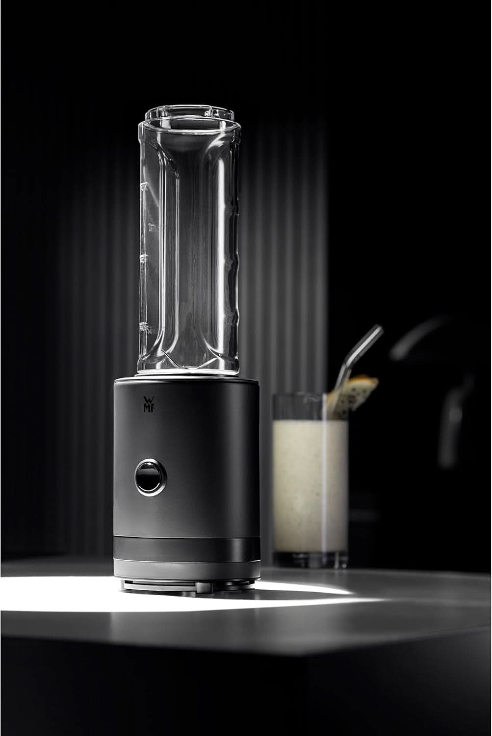 WMF Küchenminis Smoothie-To-Go, Mini Standmixer Mit Zwei Mix-/Trinkbehältern 0.6L, Mixer Hochleistungsmixer 300 W, Edelstahl Matt, Schwarz Kitchen Naty Shop