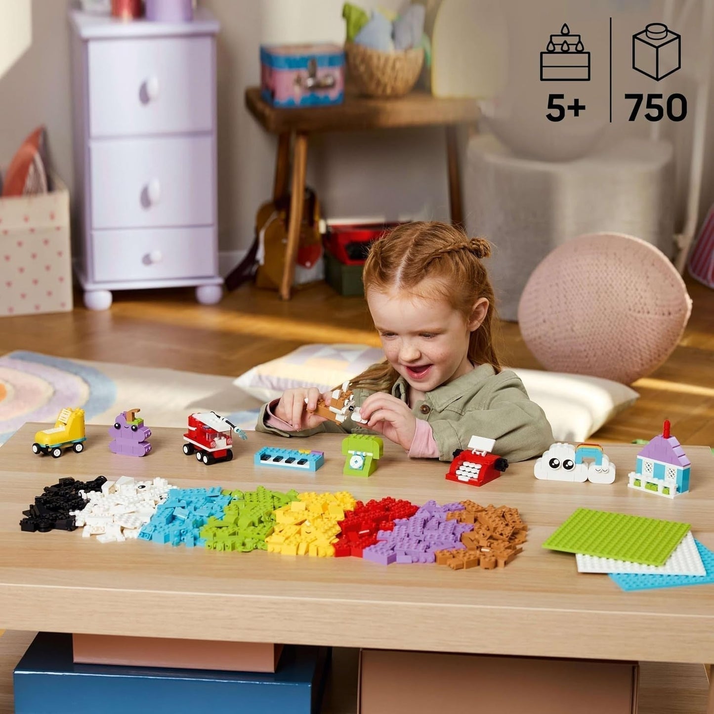 LEGO Classic kreativt set för att bygga och leka - set med färgade klossar - bygg ett hus, en hund, en rolig bil, ett pianoklaviatur och en regnbåge - pysselset för pojkar och flickor från 5 år Byggset Besuche den LEGO-Store