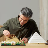 LEGO 21058 Arkitektur The Pyramid of Cheops Byggsats för hantverk som kreativ hobby, presentidé för vuxna, män, kvinnor, mamma, pappa, kreativ aktivitet, samling av berömda landmärken Byggset Besuche den LEGO-Store