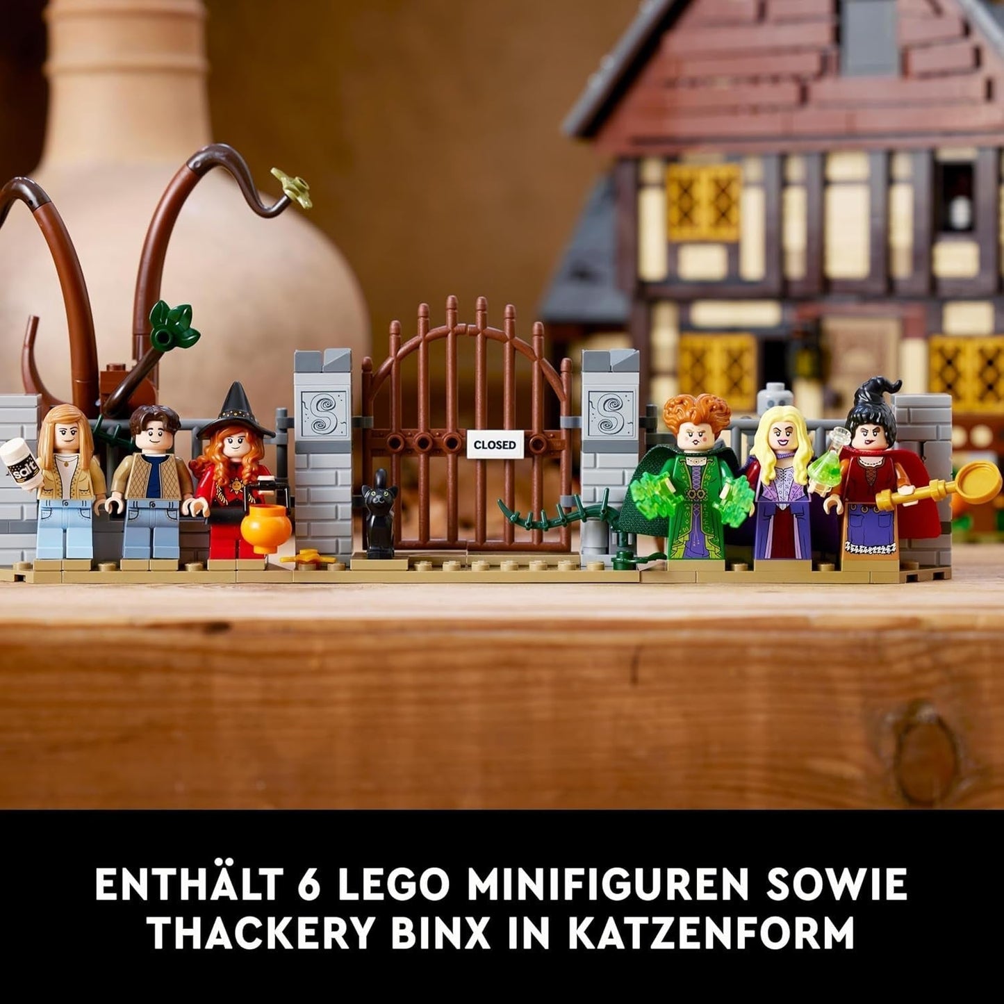 LEGO Ideas Hocus Pocus: The Sanderson Sisters Witch House Set, Vuxensamlingssats med hus, 6 minifigurer och tillbehör, 21341 byggnadsset för kvinnor och män Besuche den LEGO-Store