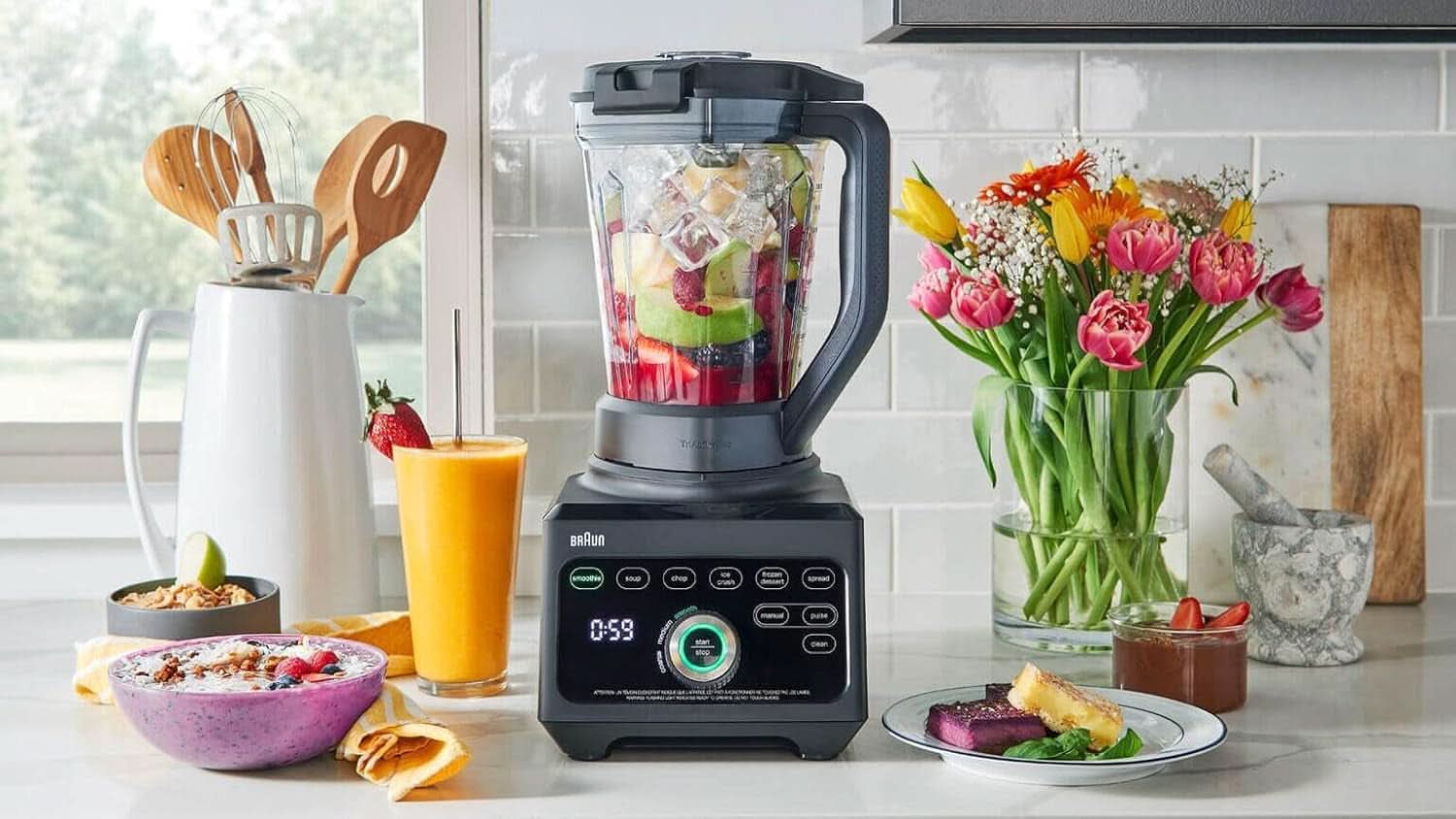 Braun Hochleistungsmixer Powerblend 9 JB9040 – Standmixer Mit Glas-Mixkrug, 18 Mixprogram, 10 Geschwindigkeiten + Pulsefunktion, Heiße Suppen Funktion, Reinigungsprogramm, Stampfer, 1600 W, Schwarz Kitchen Naty Shop
