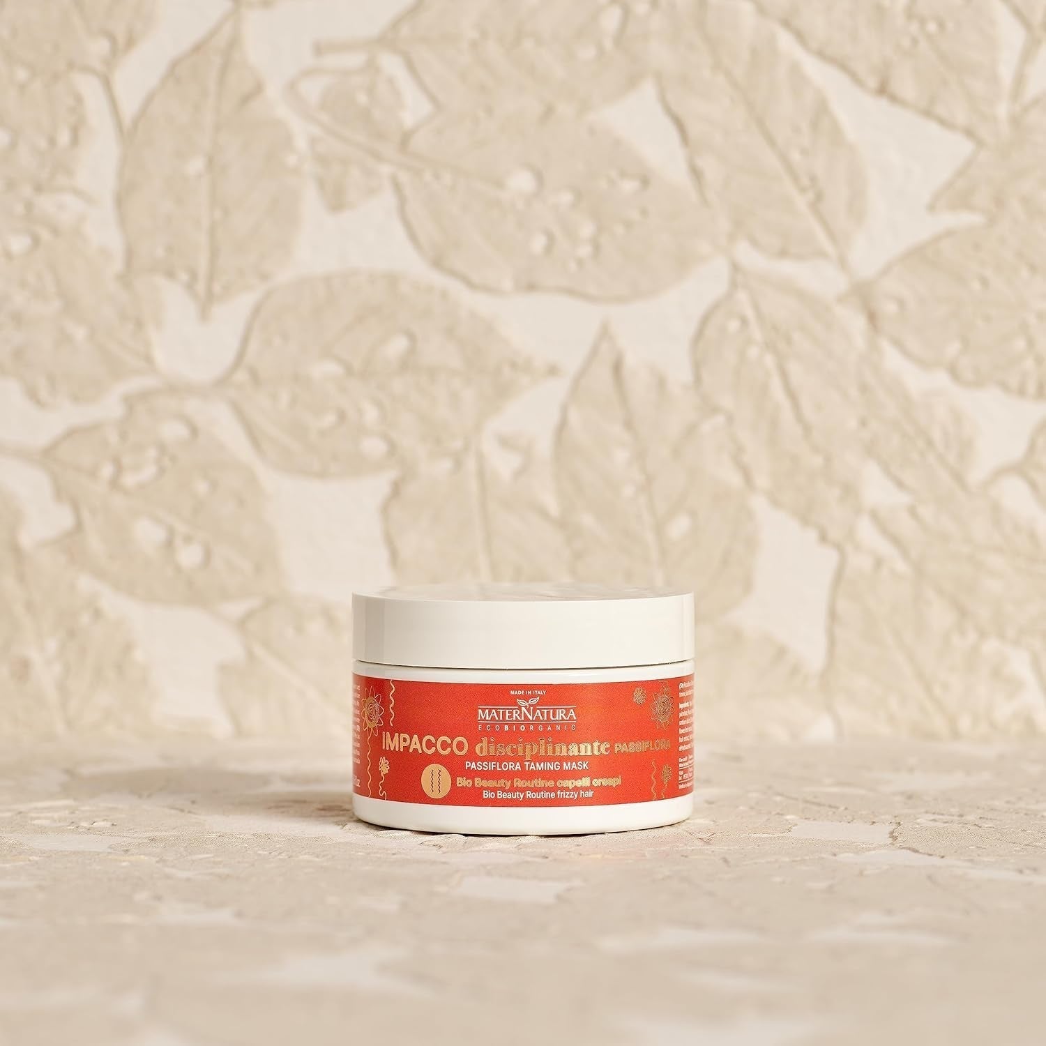 Maternatura lockigt lockigt hårmask med passionsblomma, reparation, styrka och glans för perfekta lockar, ekologisk skönhetsrutin för lockigt hår, tillverkad i Italien - 100 ml Naty Shop hårmask