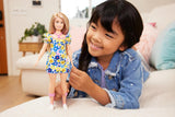 Barbie Fashionistas - utvecklad med National Down Syndrome Society, blont hår och trendig outfit med en blommig klänning och vita sneakers, för barn från 3 år och uppåt, HJT05 Naty Shop Dolls
