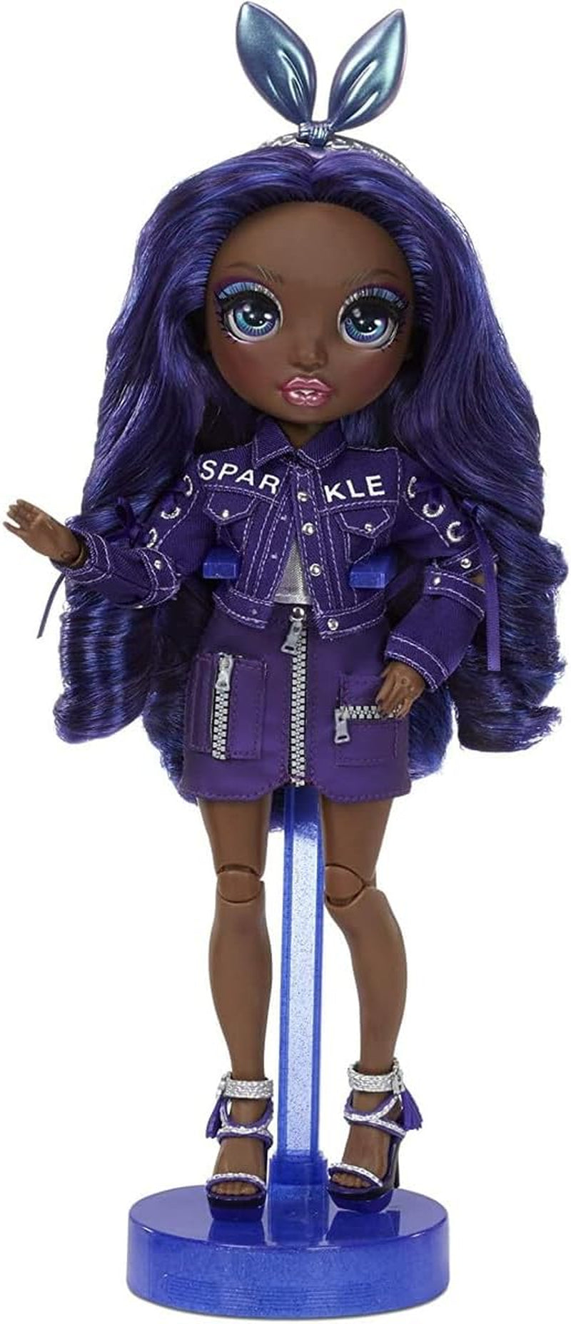Rainbow High Fashion Doll - Kristal Bailey - Indigo Doll med 2 Deluxe outfits - Inkluderar serie 2 docktillbehör och stativ - Bra present till barn och samlare från 6 år och uppåt