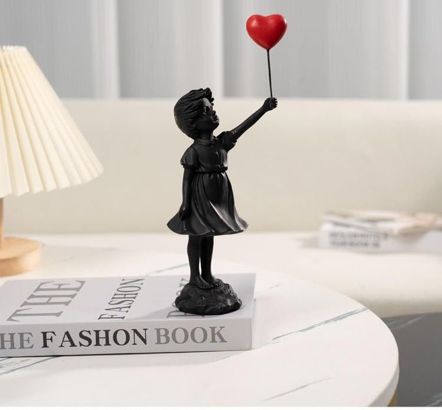 Söt ballongflicka Hartsskulptur Heminredning Staty Banksy Rött hjärta Girl Ballongfigur Modern konst Skulptur för bordshylla Dekor Statyer & skulpturer Naty Shop