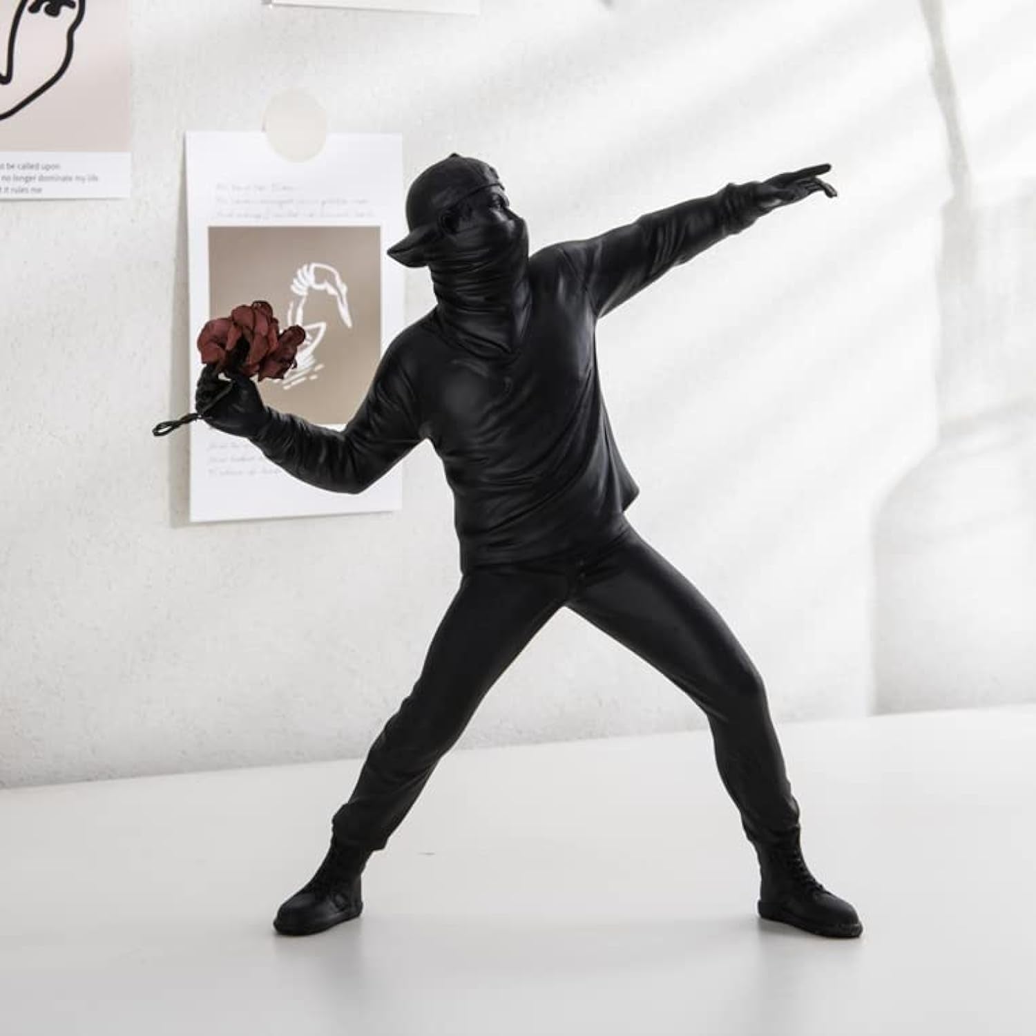 Söt ballongflicka Hartsskulptur Heminredning Staty Banksy Rött hjärta Girl Ballongfigur Modern konst Skulptur för bord Hylla Dekor Naty Shop Statyetter och skulpturer Renghua_Black