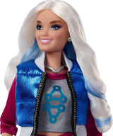 Mattel Disney Zombies 4: Dawn of the Vampires Addison Wells modedocka med avtagbar outfit och 6 filminspirerade tillbehör, JFG32