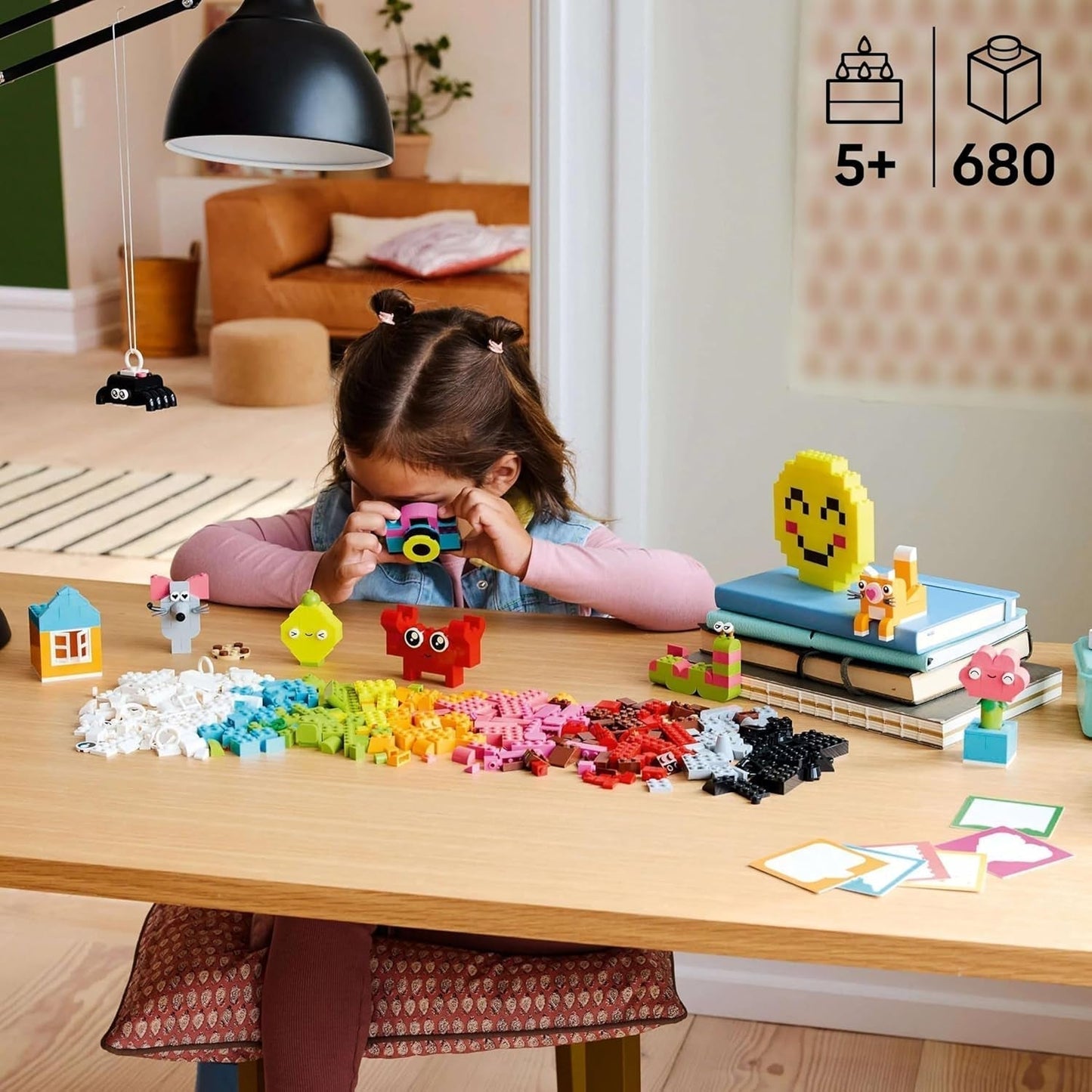 LEGO Classic Creative Fun Box, färgglada byggstenar för fantasifulla rollspel, Byggset för nybörjare, Leksaker för flickor och pojkar från 5 år, Återbyggbara modeller 11042 Byggset Besuche den LEGO-Store