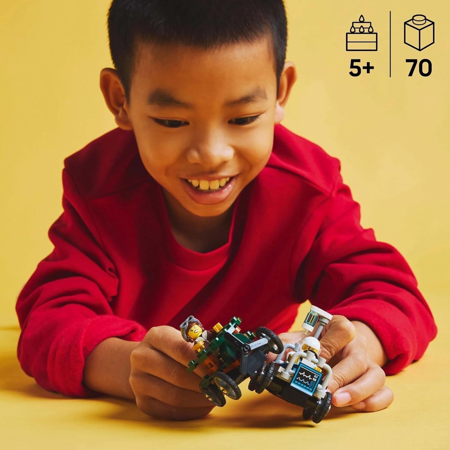 LEGO City Airplane vs. Sjukhussäng Race Car Set - Tvållåda leksak för pojkar och flickor från 5 år - Byggset med 2 minifigurer - Födelsedags- och semesterpresent 60459 Byggset Besuche den LEGO-Store