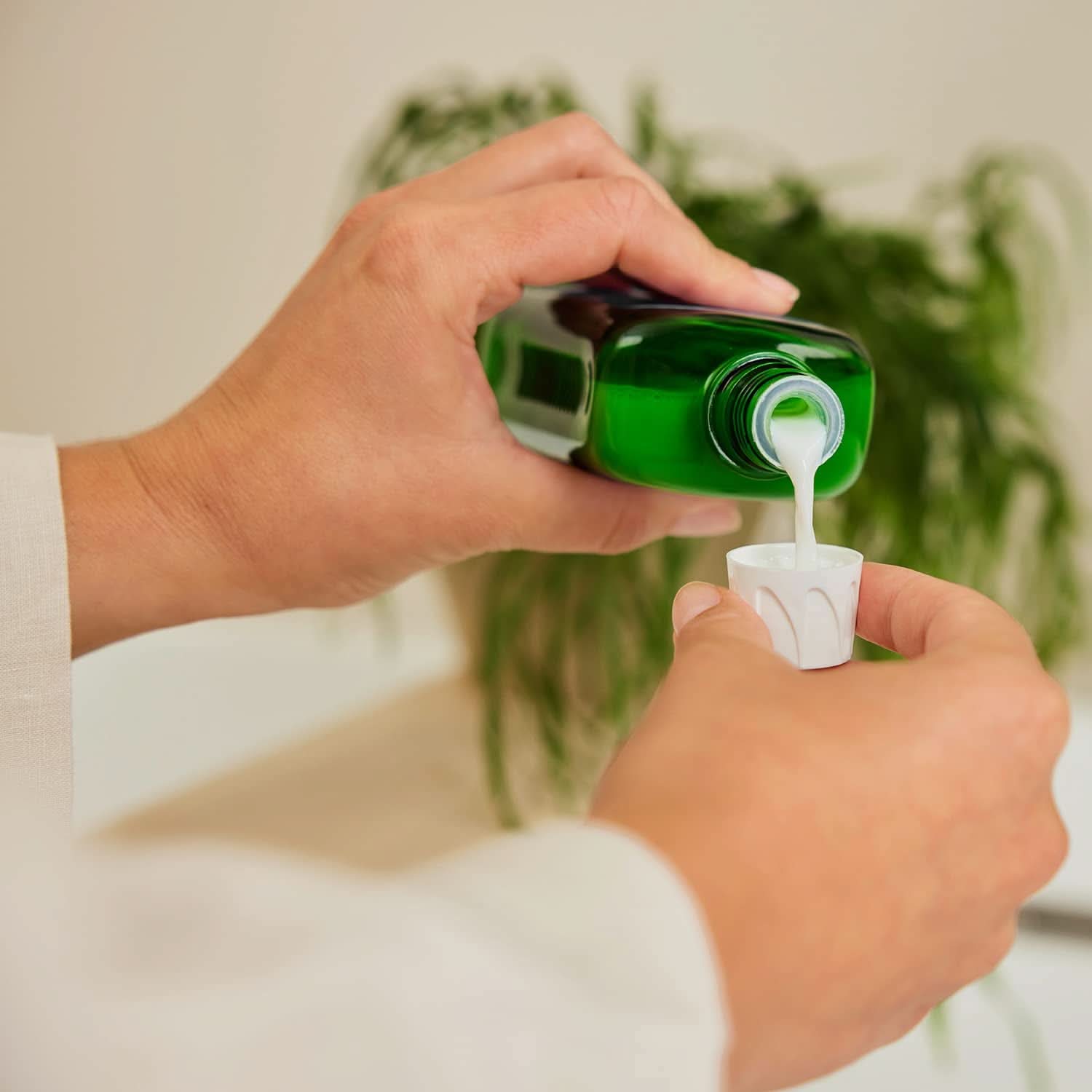 WELEDA BIO, hälsobad med naturlig kosmetika med äkta lavendelolja för att lugna sinnena och för en god sömn, 200 ml Dusch och bad Naty Shop