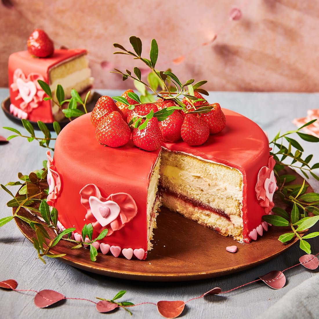 FunCakes Fire Red Laminerad Fondant: Lätt att använda, smidig, flexibel, mjuk och böjbar, perfekt för att dekorera kakor, Halal, Kosher och Glutenfri, 1 kg (1 förpackning) Naty Shop Sugar Paste