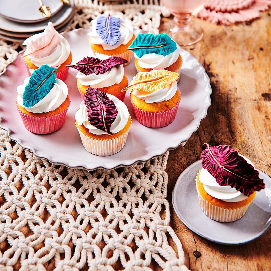 FunCakes Tropical Orange Laminerad Fondant: Lätt att använda, smidig, flexibel, mjuk och böjbar, perfekt för att dekorera kakor, Halal, Kosher och Glutenfri, 250 g Naty Shop Sugar Paste