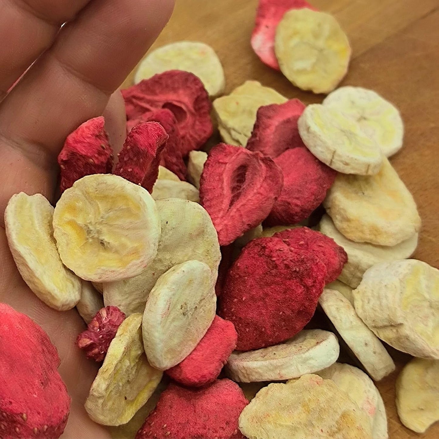 Blandning av frystorkad frukt ErdBana XL 300g | Frystorkade bananer + frystorkade jordgubbar Frystorkade fruktprovningsset | Jordgubb och banan frystorkad fruktmix | ZingyZoo Dehydrerade produkter Naty Shop