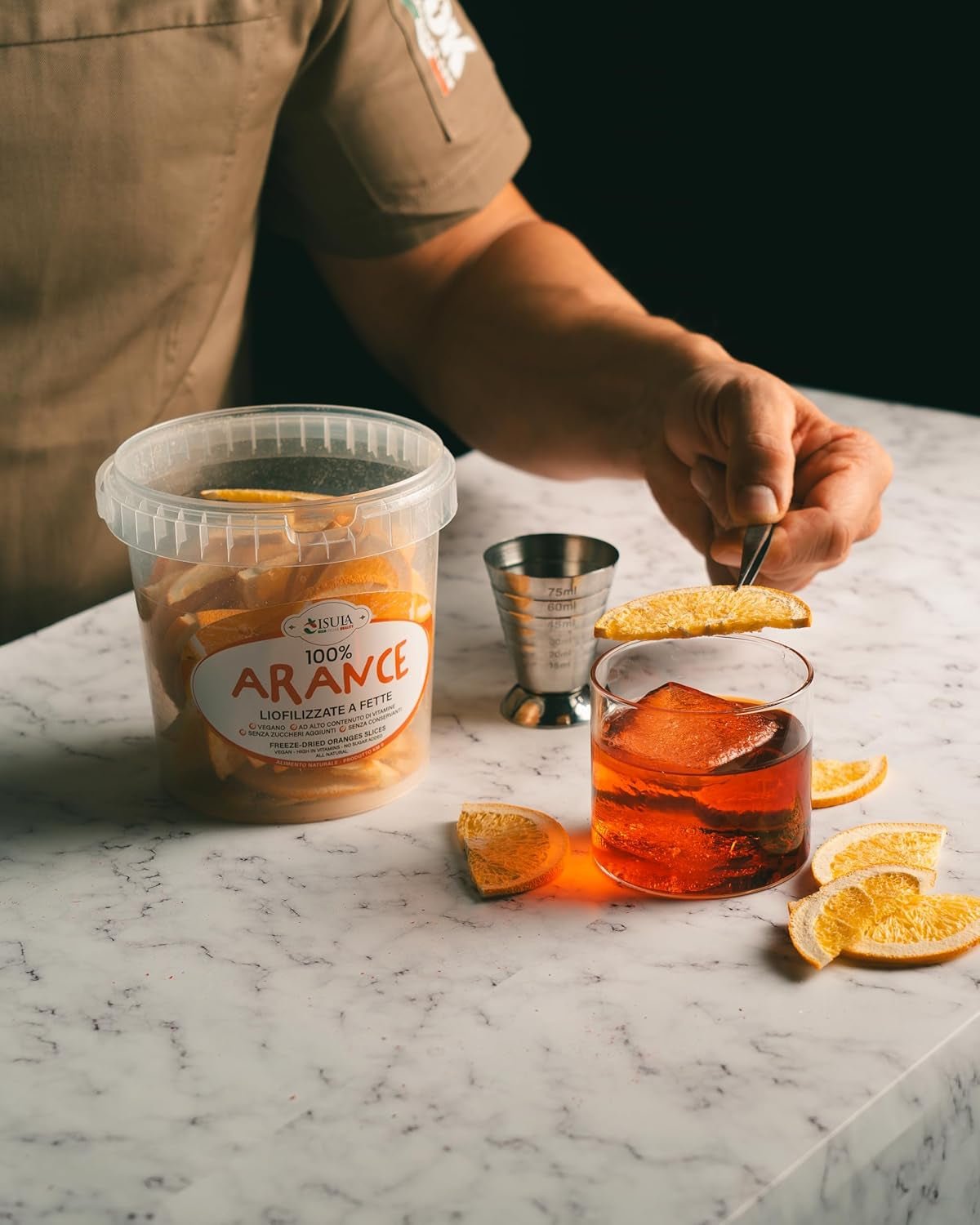 Färska frystorkade apelsiner i halva skivor - kalla torkade apelsiner för professionella cocktails färsk frystorkad frukt torkad frukt för cocktails - 1 liters förpackning ca. 70 Naty Shop torkade produkter