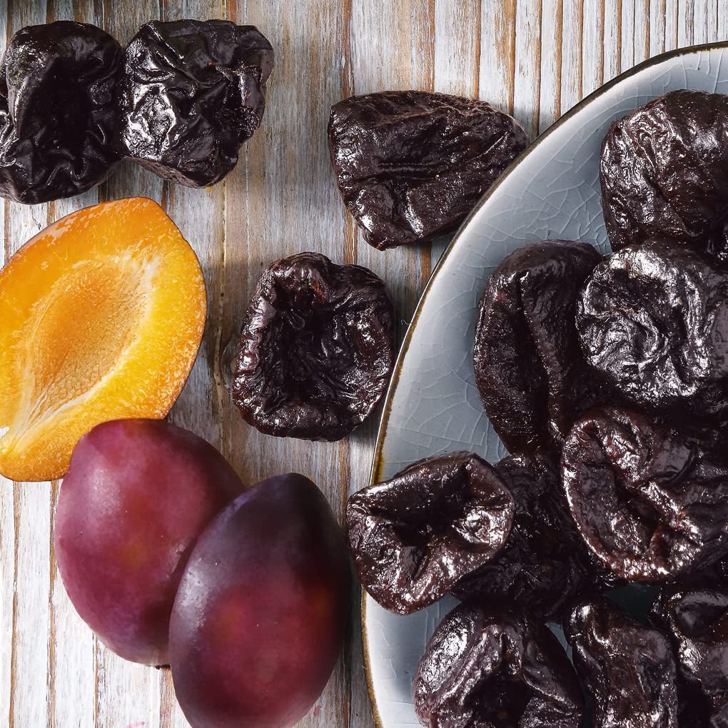 Plommon med stenar 200g - Aromatiskt, fruktigt och naturligt sött - Veganskt, osvavelfritt, utan stenar och utan tillsatt socker - Nutri-Score A (1 x 200g) Dehydrerade produkter Naty Shop
