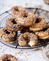 RUF Cake Glaze Hasselnöt, 100g i påse, mikrovågssäker, för glasyrskakor med nötter, praliner och vaniljsås, glutenfri (förpackning om 4) Naty Shop Sugar Paste