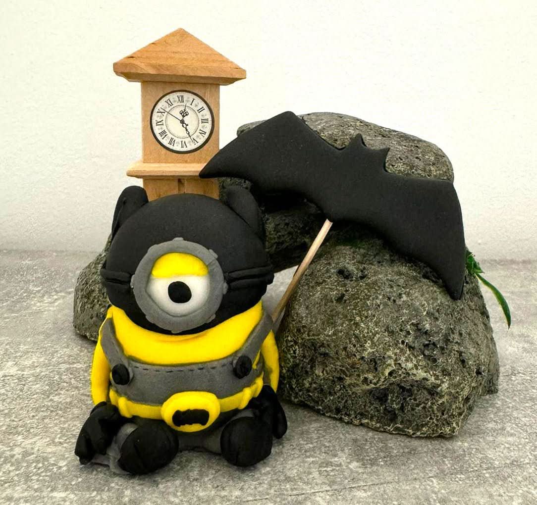 Set med 2 ätliga sockerdekorationer, Batminion Sugar Paste Decorations Nati Shop