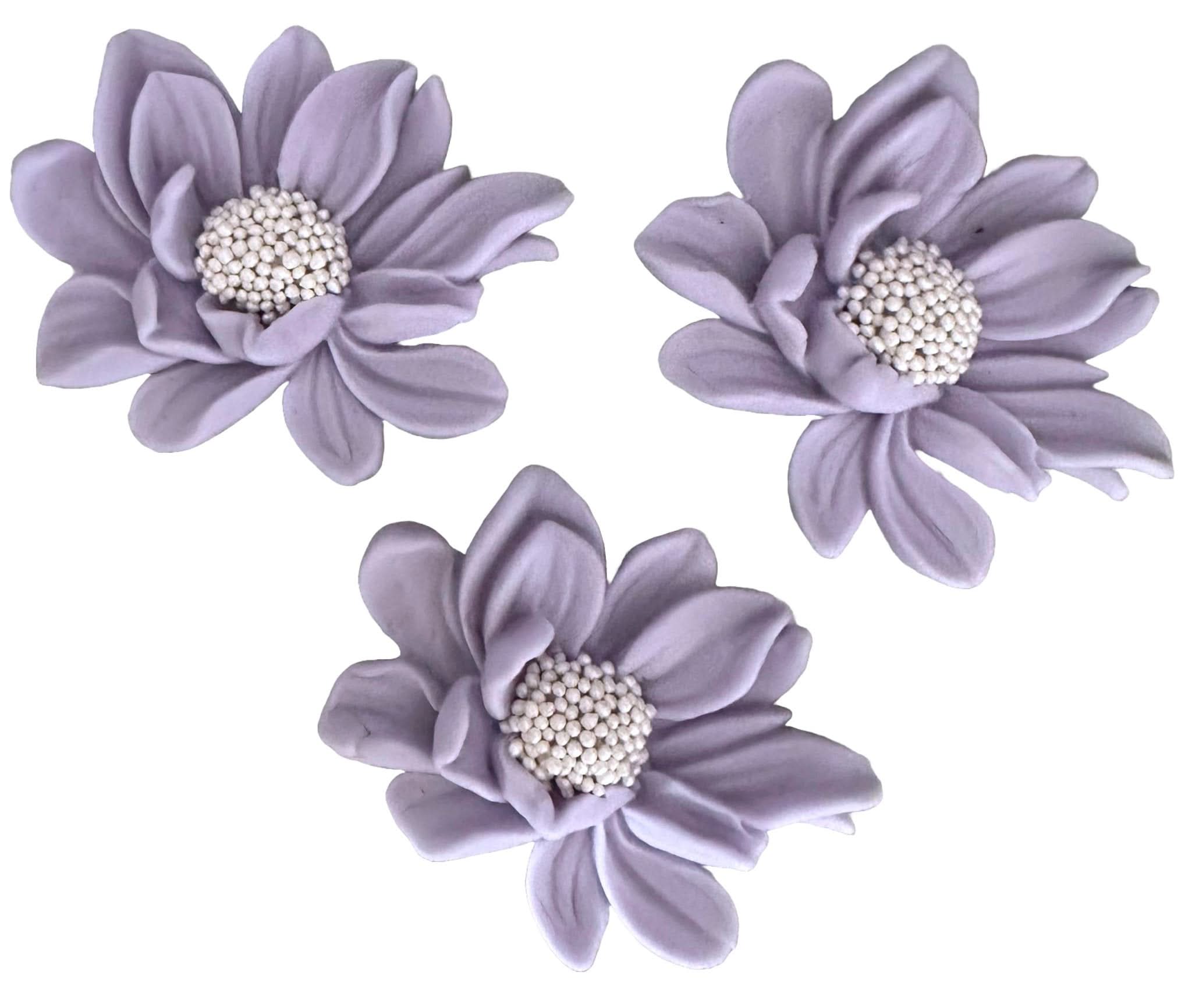Set med 3 ätliga sockerdekorationer, lila lila blommor Dekorationer från Sugar Paste Nati Shop