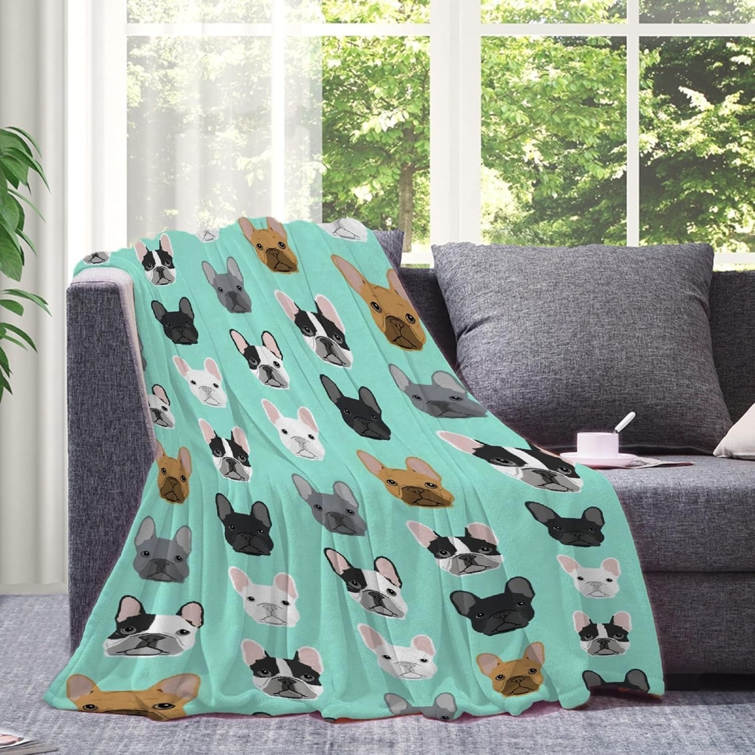 Fransk bulldoggobeläng med motiv tryckt framför huset - Accessoarer och dekorationer Naty Shop