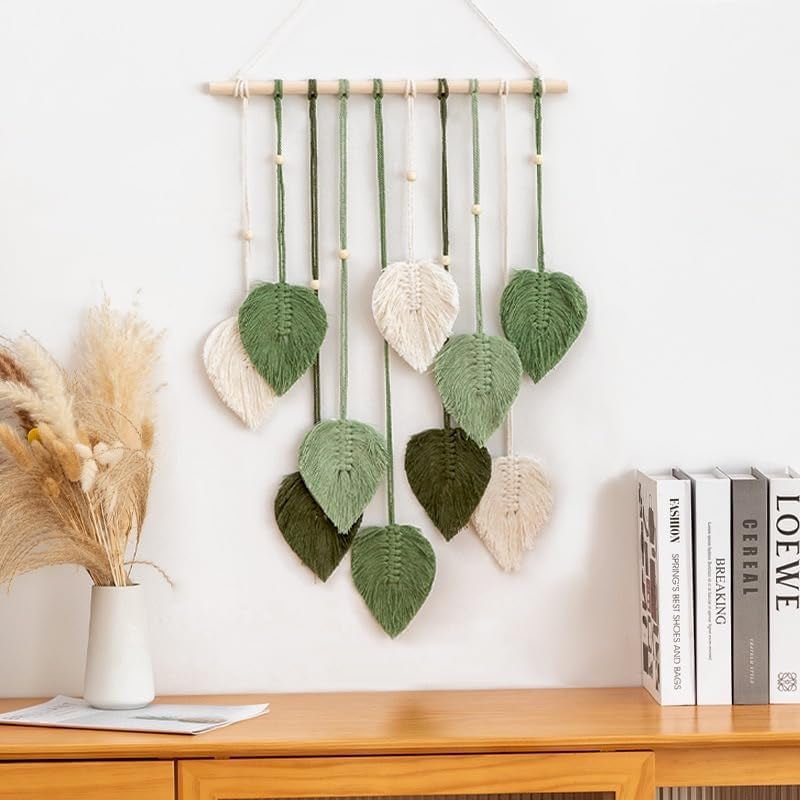 Naturlig grön gobeläng som dekorerar väggarna i sovrummet i rummet Hem - Tillbehör och dekorationer Naty Shop