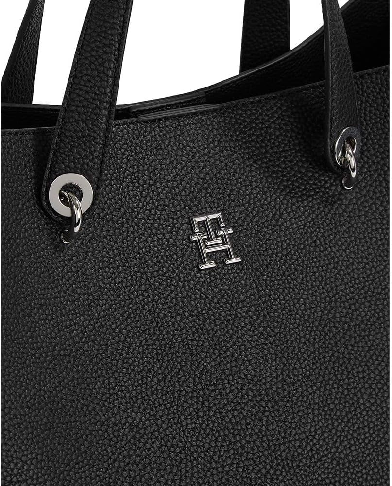 Tommy Hilfiger väska emblem avtagbar axelrem Väskor Dam Naty Shop