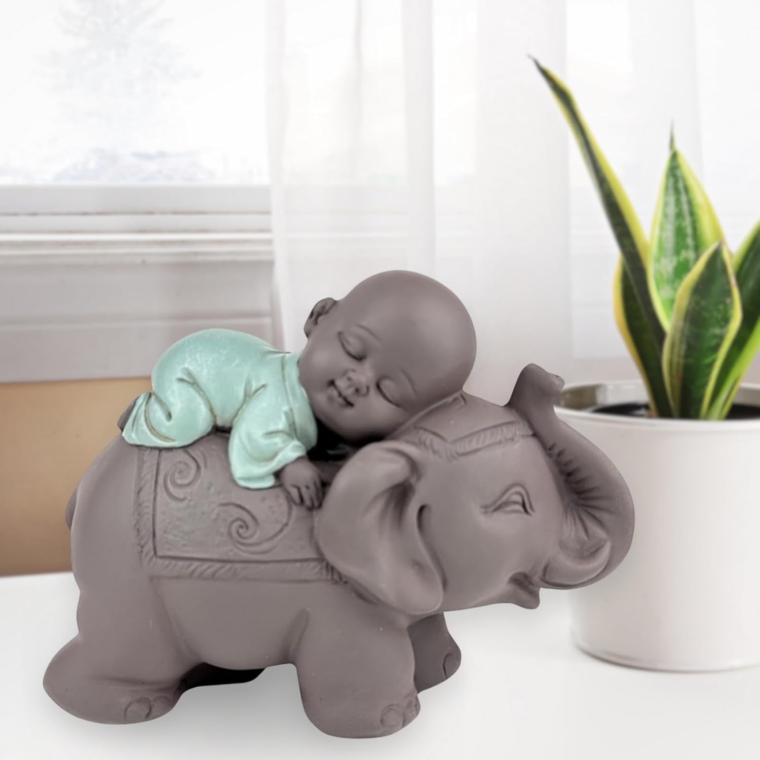 Zen'Light Statue Buddha Bonze Sova på elefant - Zen-atmosfär i ditt heliga utrymme - vacker gynnsam figur -H 9,5 cm, Brun & Grön Statyetter och skulpturer Naty Shop