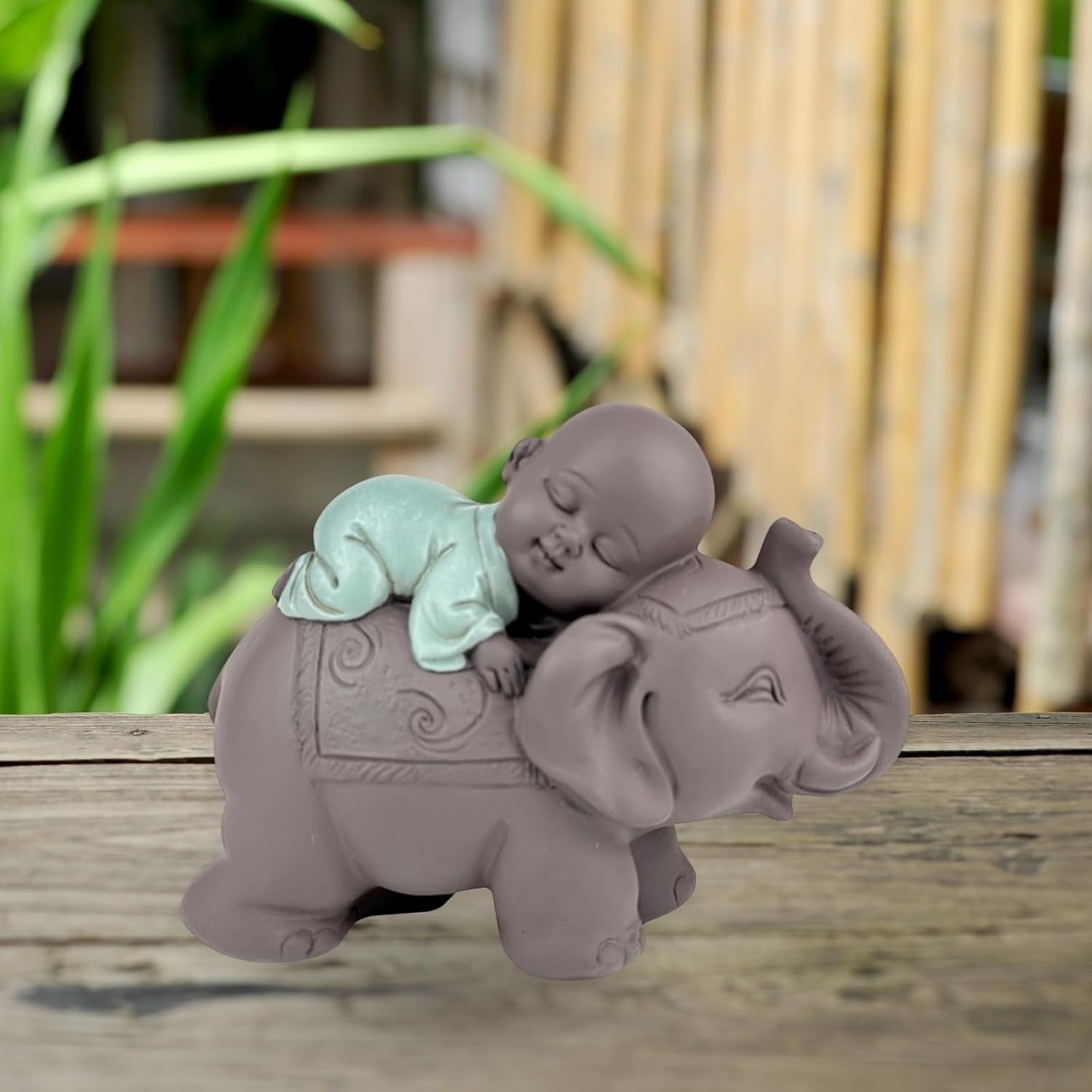 Zen'Light Statue Buddha Bonze Sova på elefant - Zen-atmosfär i ditt heliga utrymme - vacker gynnsam figur -H 9,5 cm, Brun & Grön Statyetter och skulpturer Naty Shop